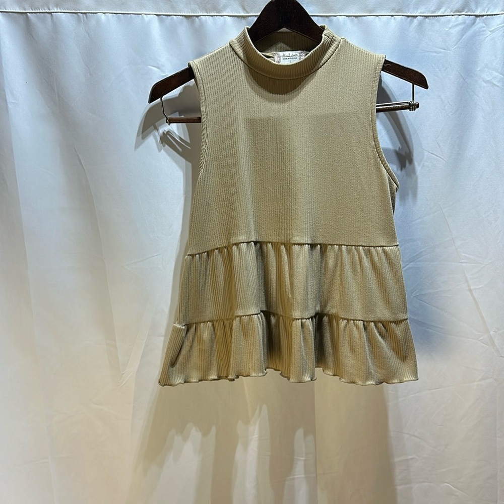 Sleeveless top